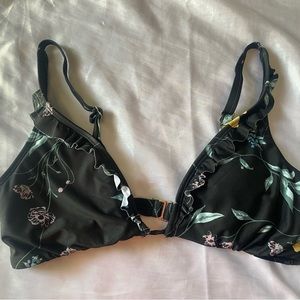 Women’s Size Small Bikini Top Flower print